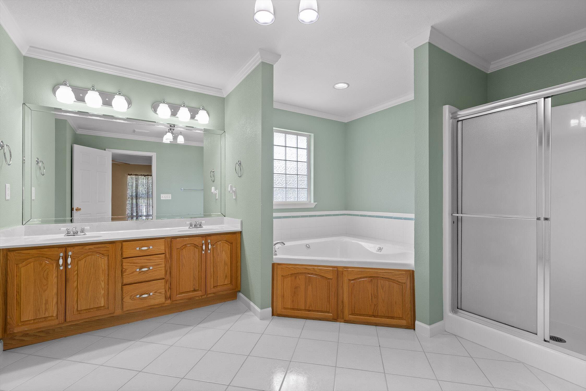 Ringgold, Georgia 30736, United States, 4 Bedrooms Bedrooms, ,4 BathroomsBathrooms,Residential,Active,83563