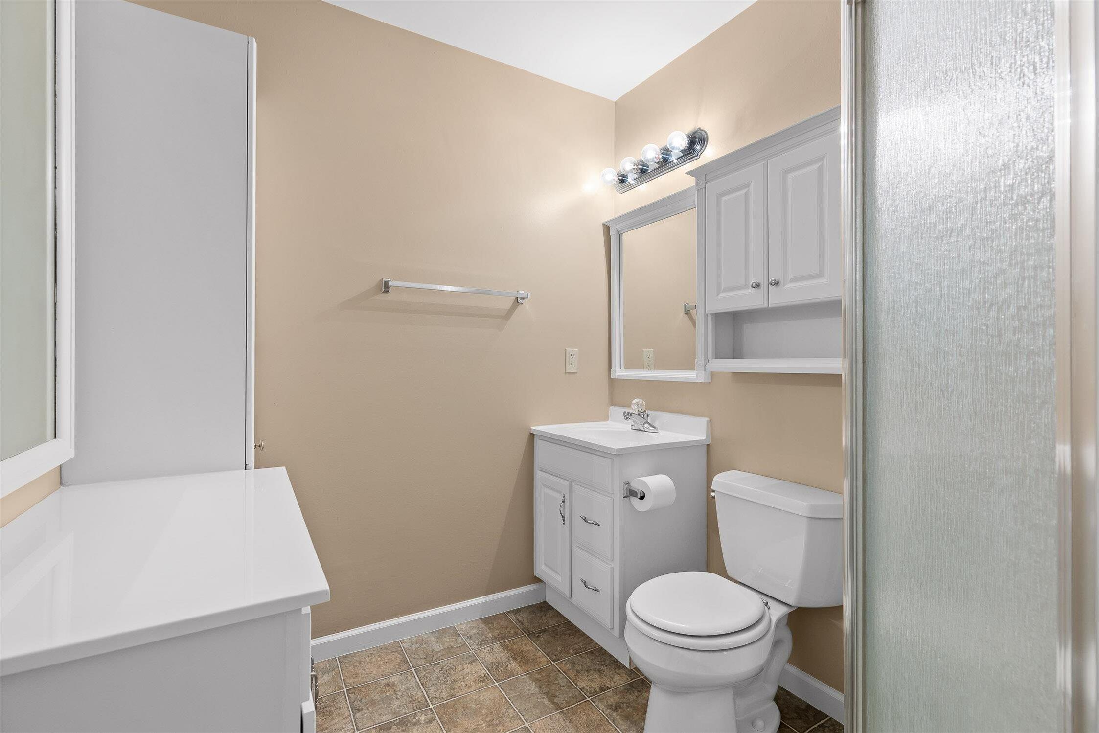 Ringgold, Georgia 30736, United States, 4 Bedrooms Bedrooms, ,4 BathroomsBathrooms,Residential,Active,83563