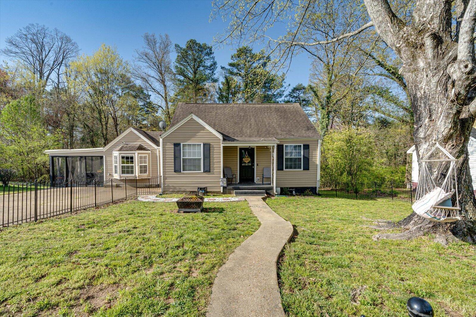 3012 Peggy Lane, Chattanooga, Tennessee image 2