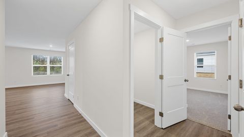 Tiny photo for 627 Fox Den Circle, Dalton, GA 30721 (MLS # 1526806)