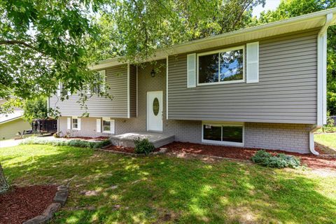 Photo of 132 Brownwood Circle, Ringgold, GA 30736 (MLS # 1515736)