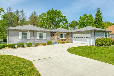 Photo of 210 Cardinal Loop, Crossville, TN 38555 (MLS # 1533565)