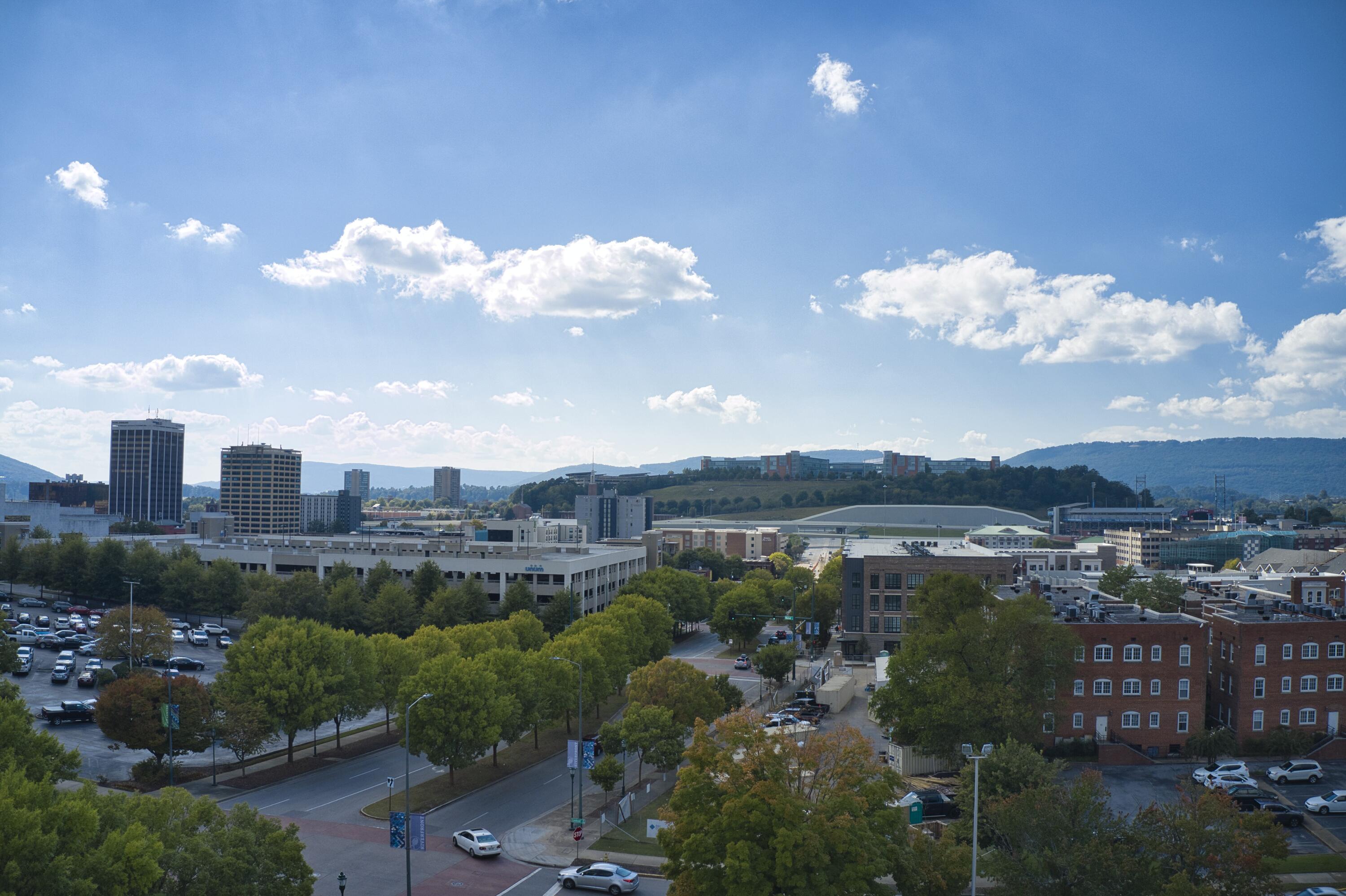 365 E 4th Street, Chattanooga, Tennessee image 3
