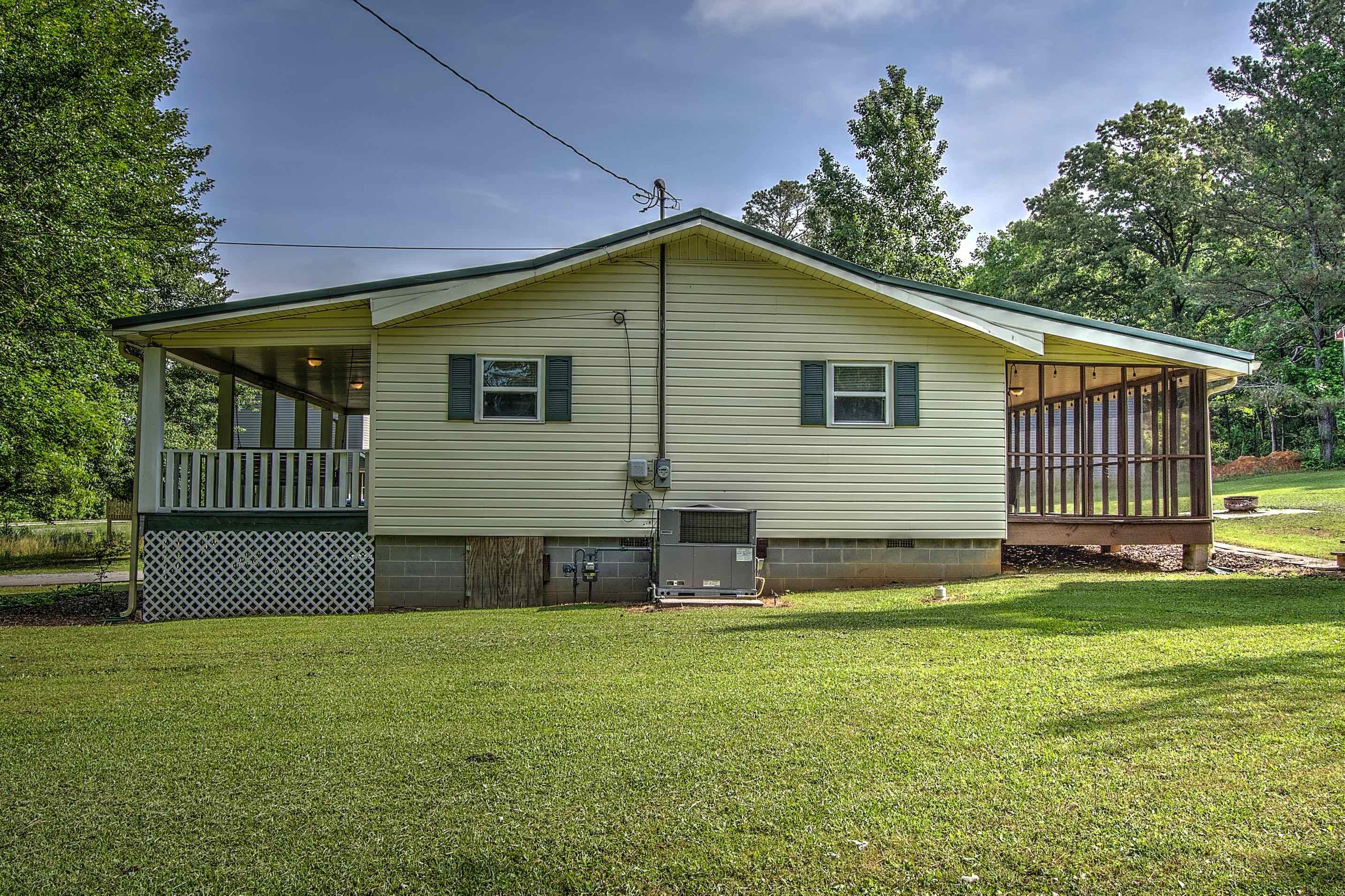 Lafayette, Georgia 30728, United States, 3 Bedrooms Bedrooms, ,2 BathroomsBathrooms,Residential,Active,135209