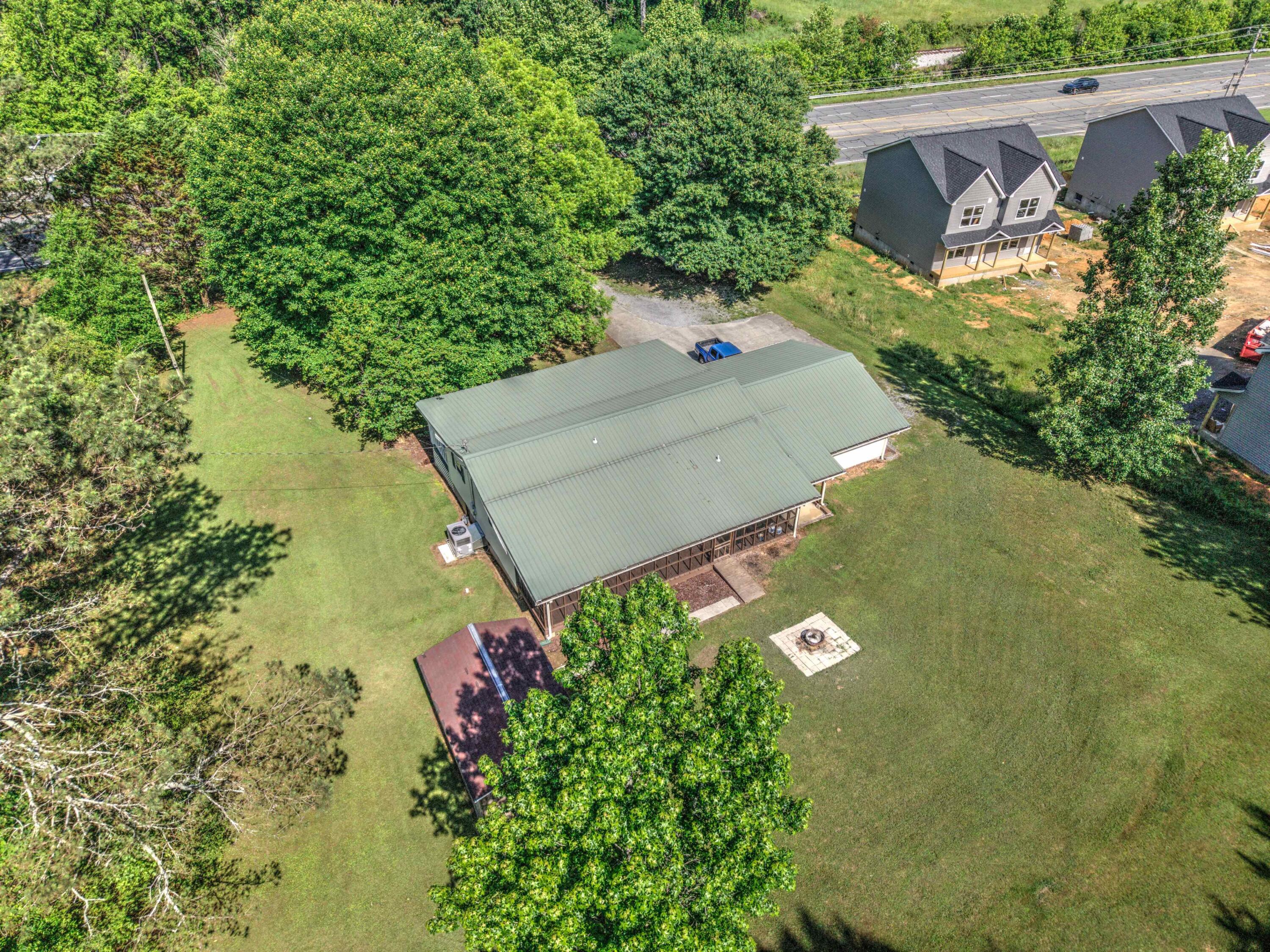 Lafayette, Georgia 30728, United States, 3 Bedrooms Bedrooms, ,2 BathroomsBathrooms,Residential,Active,135209