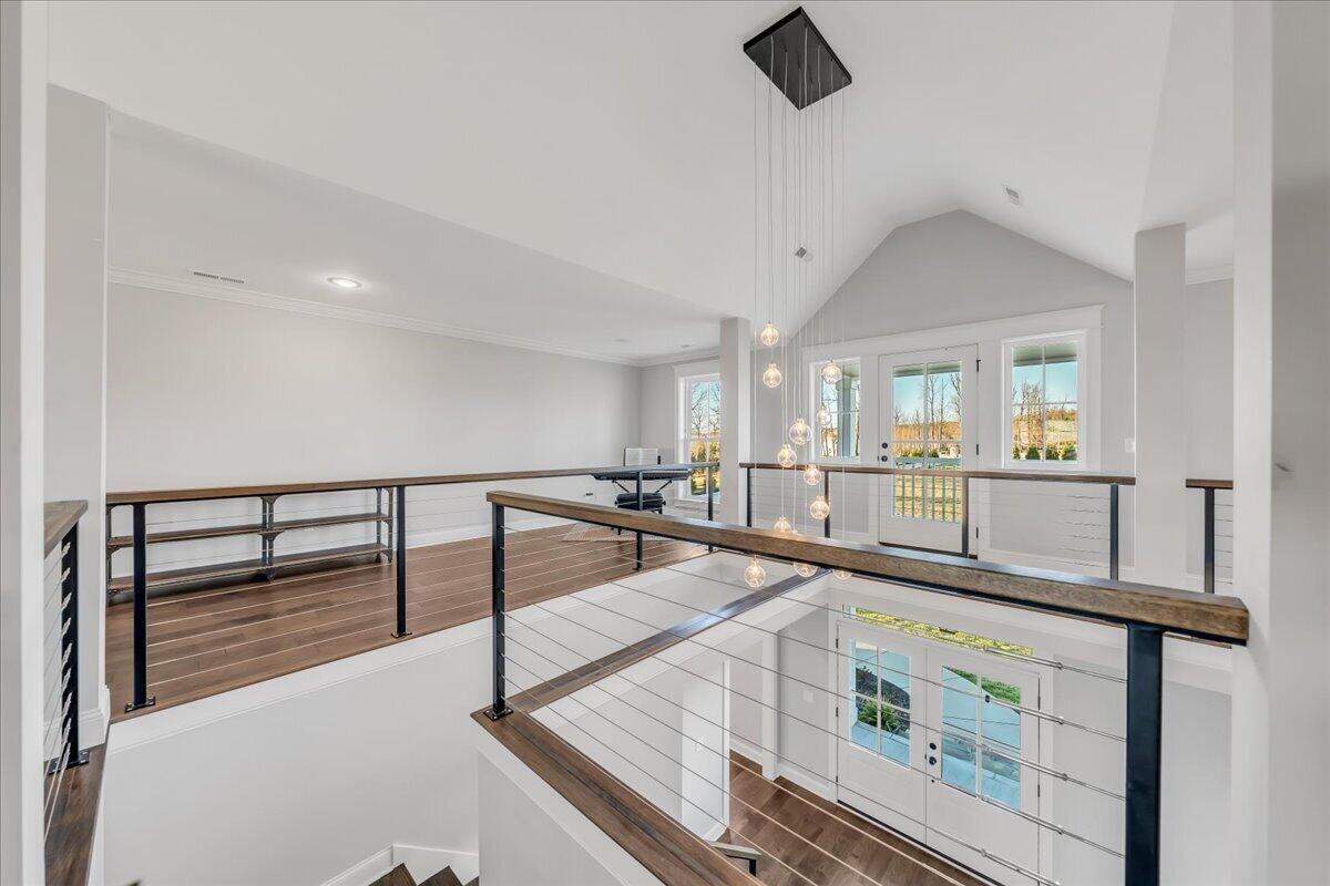 Jasper, Tennessee, 37347, United States, 6 Bedrooms Bedrooms, ,5 BathroomsBathrooms,Residential,Active,2033686