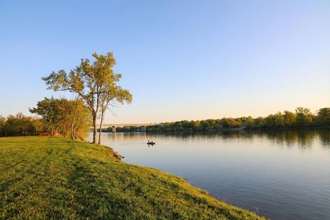 Photo of 1102 Riverbank Ridge, Chattanooga, TN 37415 (MLS # 1530119)