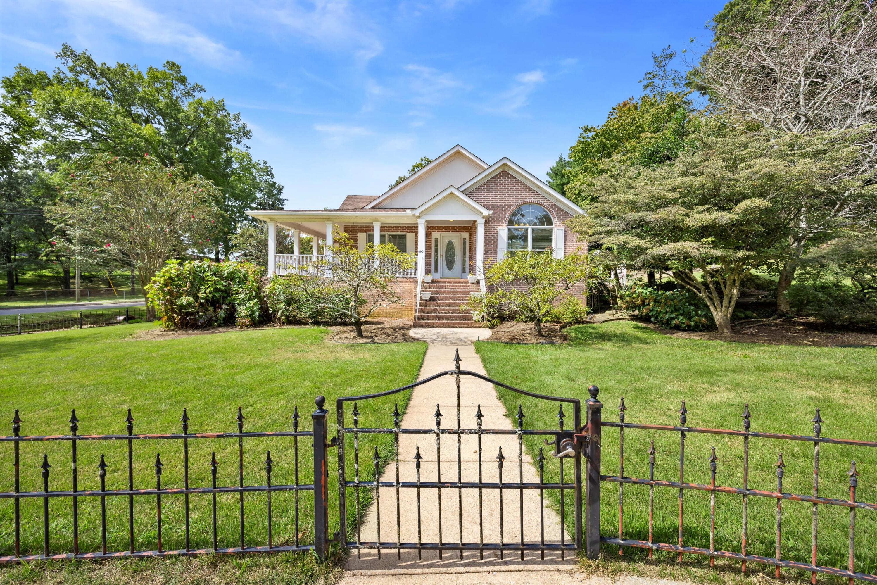 400 Gordon Street