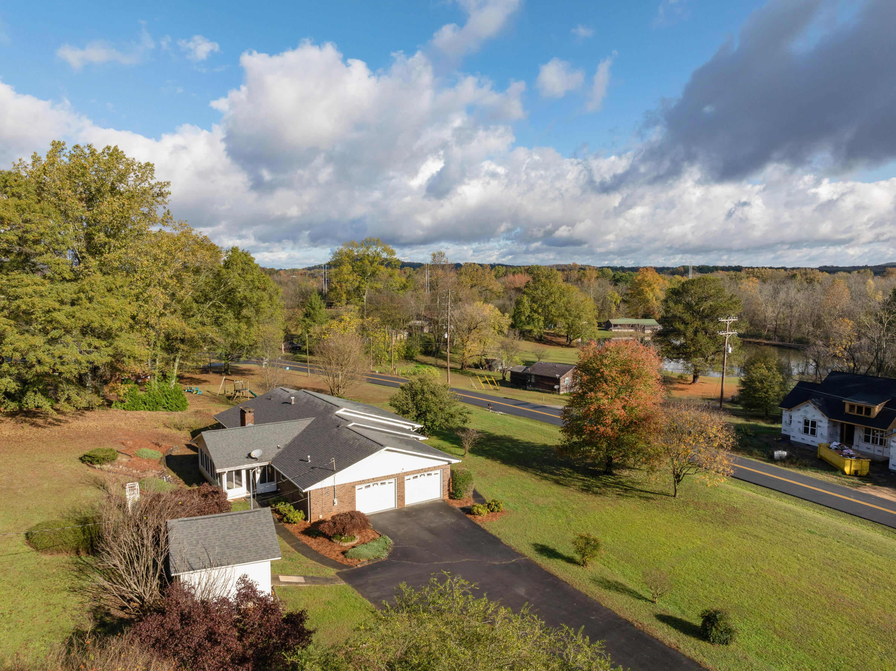 178 Quinton Drive, Calhoun, Georgia image 4