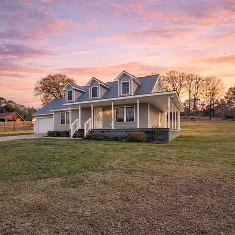 Tiny photo for 6824 County Road, Bridgeport, AL 35740 (MLS # 1528982)