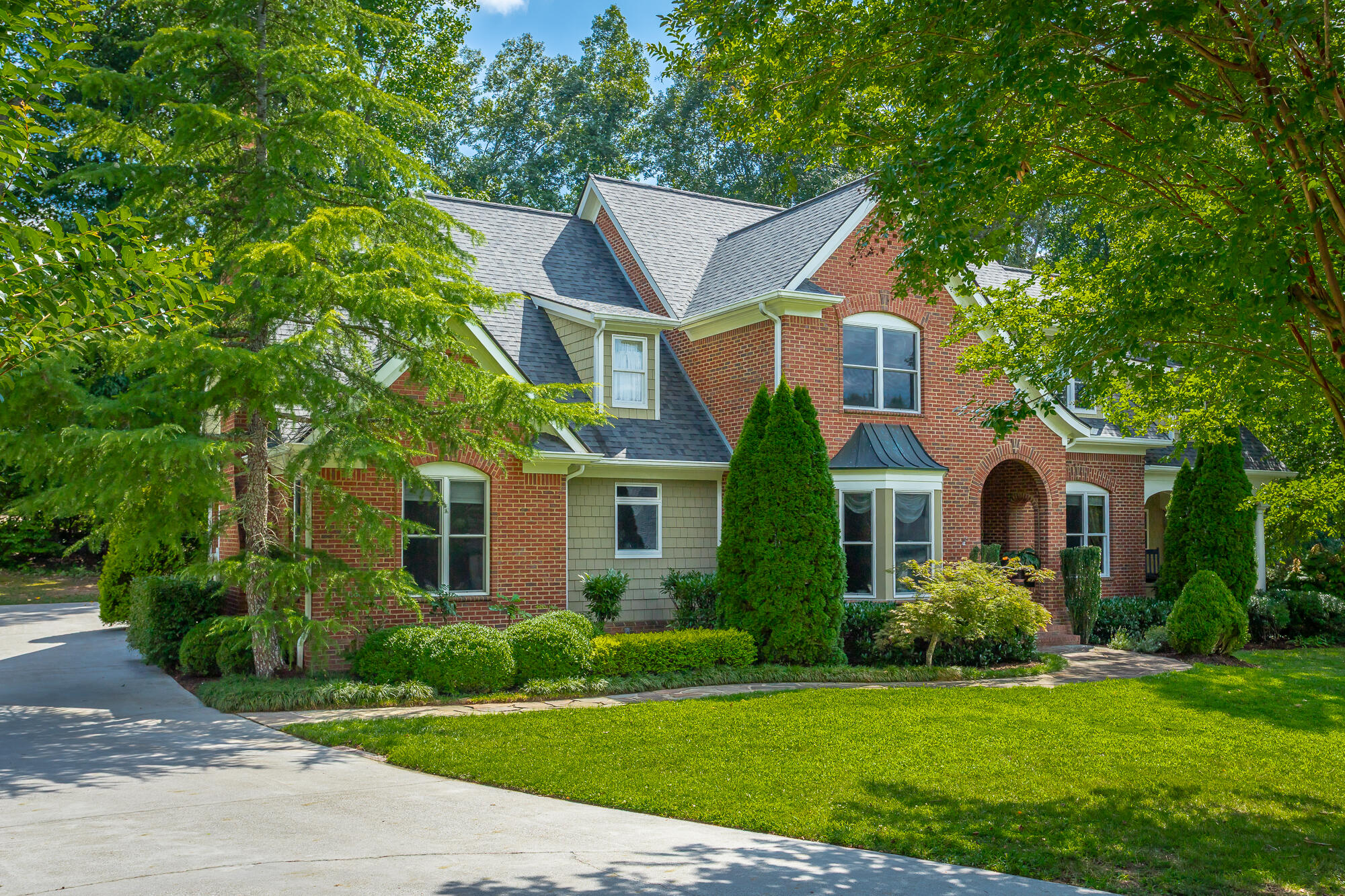 9542 Legacy Oaks Drive