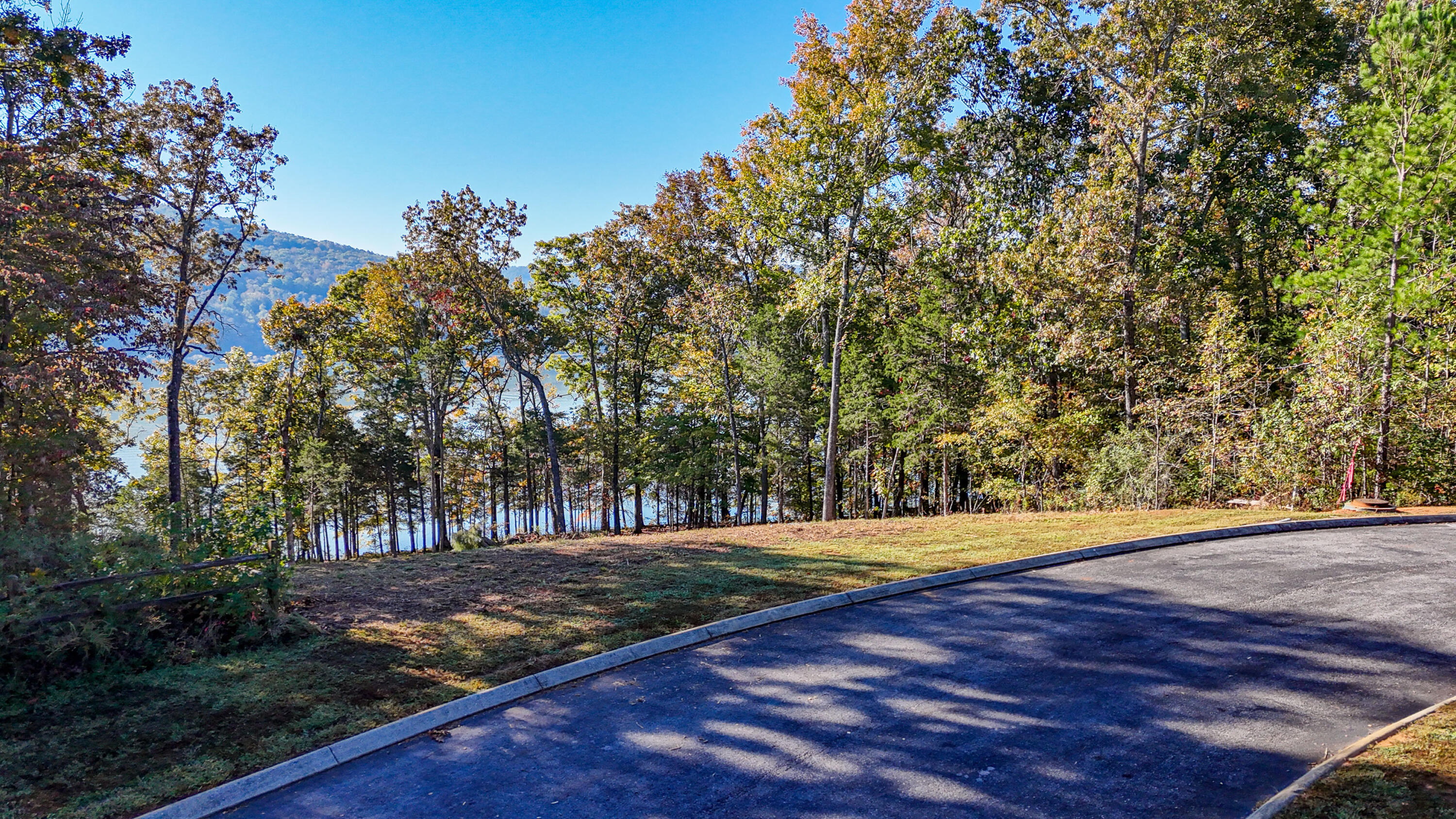 Clubhouse Drive #91, Jasper, Tennessee image 2