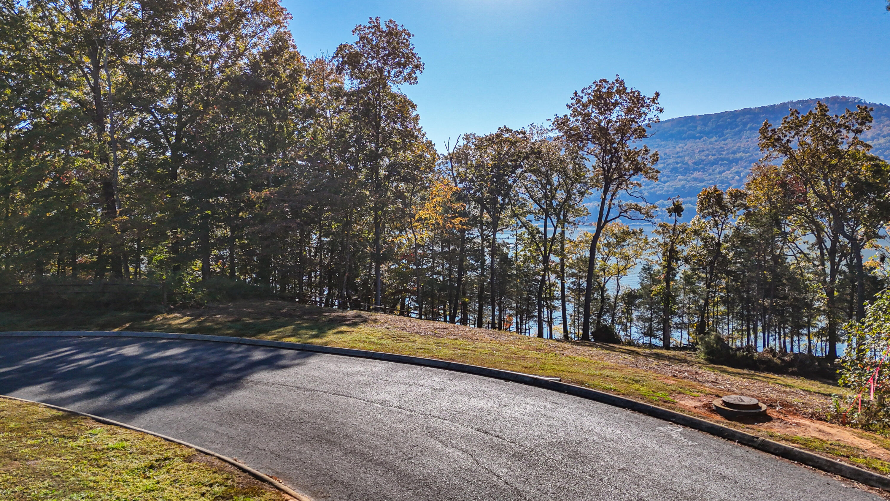 Clubhouse Drive #91, Jasper, Tennessee image 4