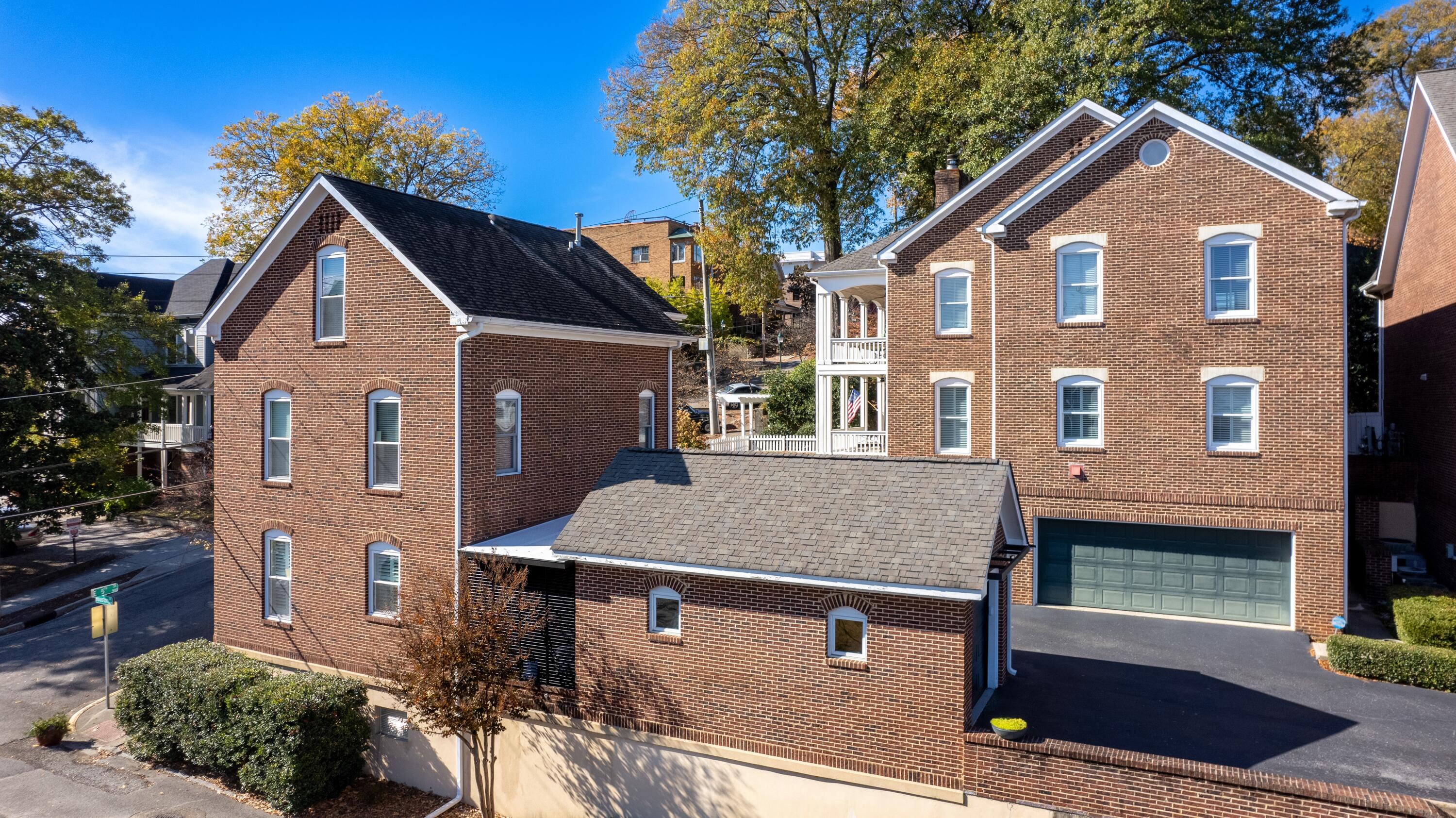 View Chattanooga, TN 37403 townhome