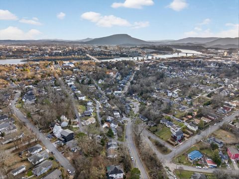 Tiny photo for 524 Crewdson Street, Chattanooga, TN 37405 (MLS # 1529088)