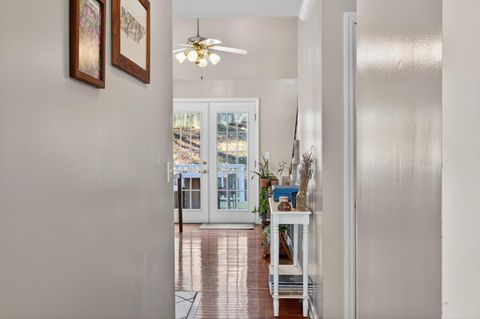 Tiny photo for 524 Crewdson Street, Chattanooga, TN 37405 (MLS # 1529088)