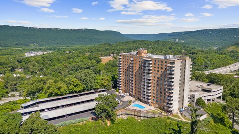 Tiny photo for 1131 Stringers Ridge Road, Chattanooga, TN 37405 (MLS # 1527602)