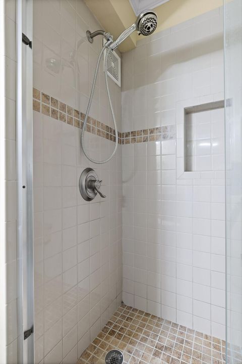 Tiny photo for 1131 Stringers Ridge Road, Chattanooga, TN 37405 (MLS # 1527602)