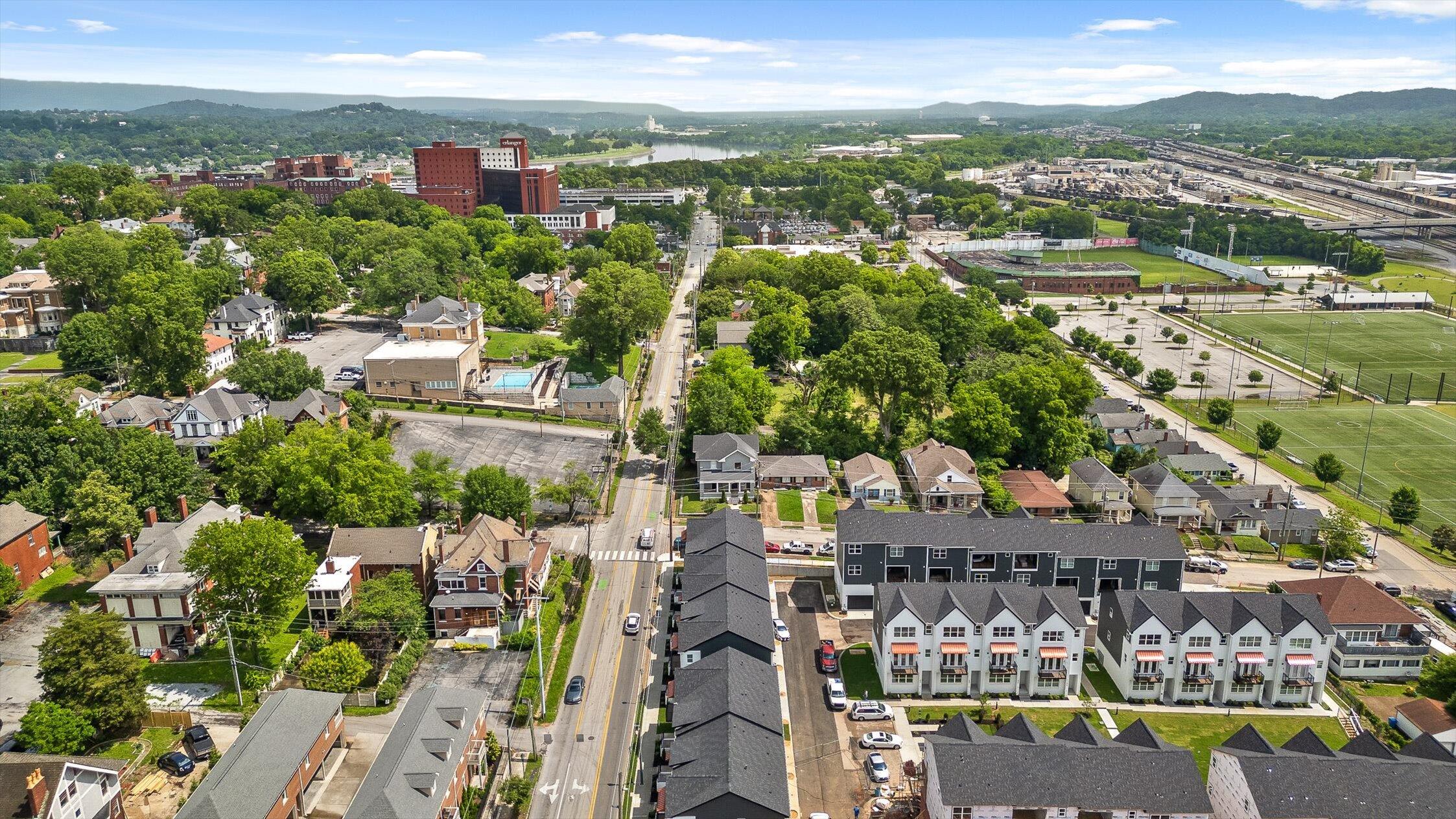 Chattanooga, Tennessee 37403, United States, 3 Bedrooms Bedrooms, ,3 BathroomsBathrooms,Residential,Active,135814