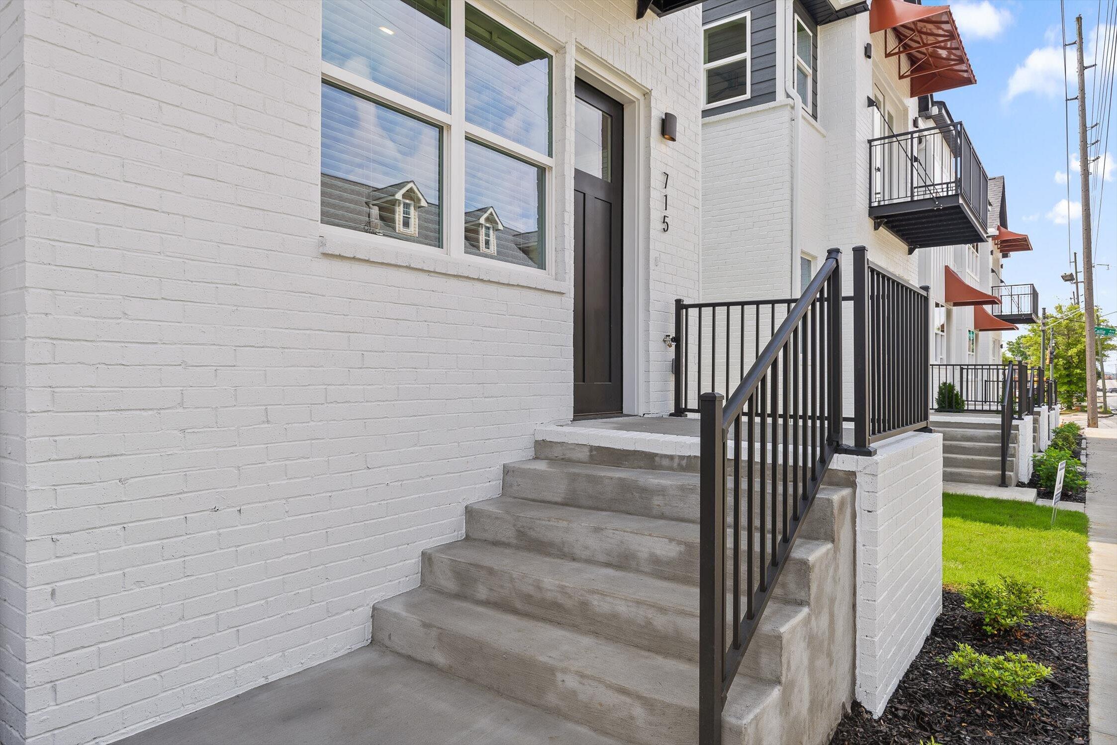 Chattanooga, Tennessee 37403, United States, 3 Bedrooms Bedrooms, ,3 BathroomsBathrooms,Residential,Active,135814