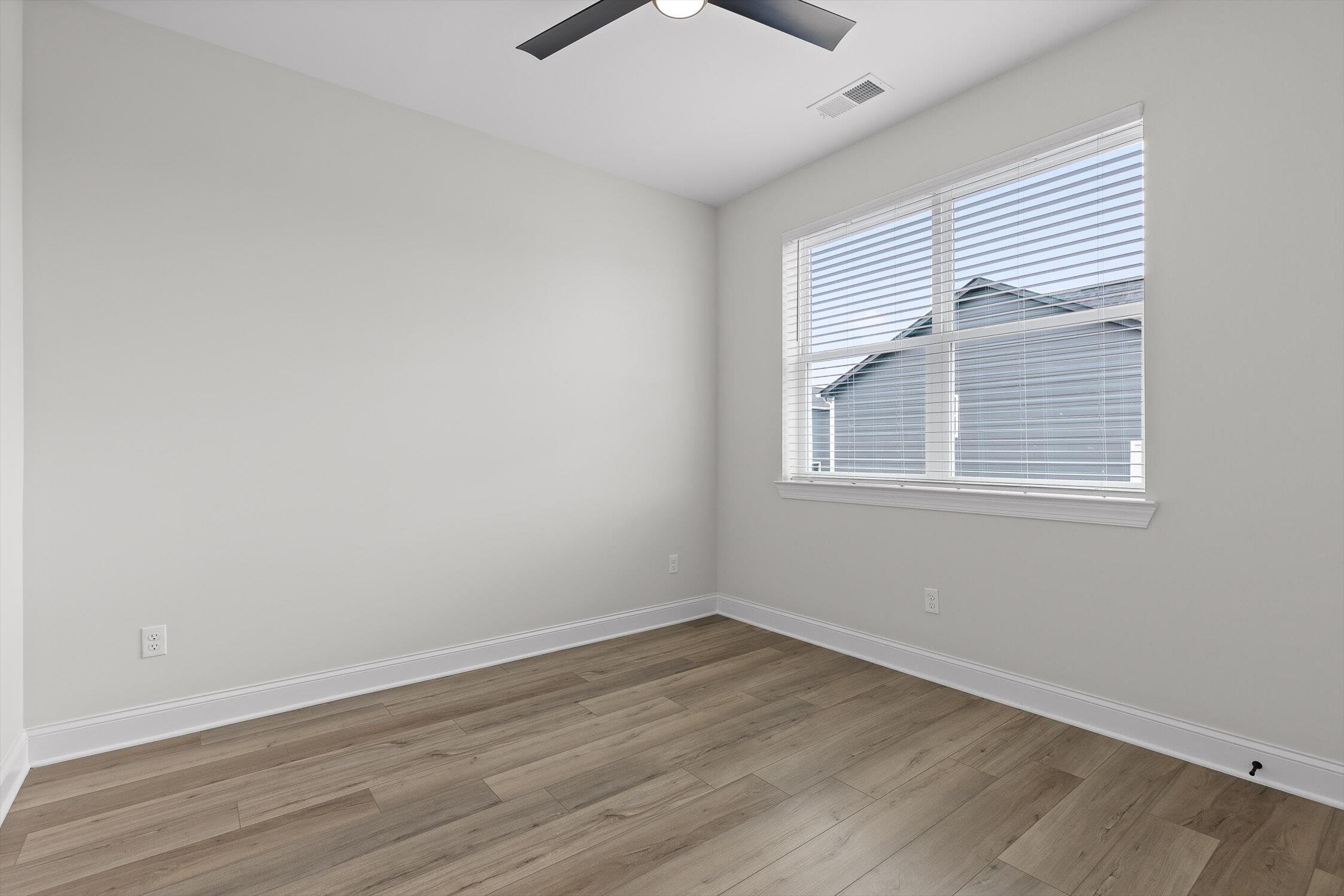 Chattanooga, Tennessee 37403, United States, 3 Bedrooms Bedrooms, ,3 BathroomsBathrooms,Residential,Active,135814