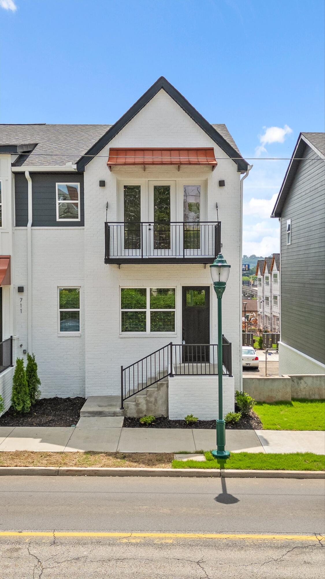 Chattanooga, Tennessee 37403, United States, 3 Bedrooms Bedrooms, ,3 BathroomsBathrooms,Residential,Active,135814