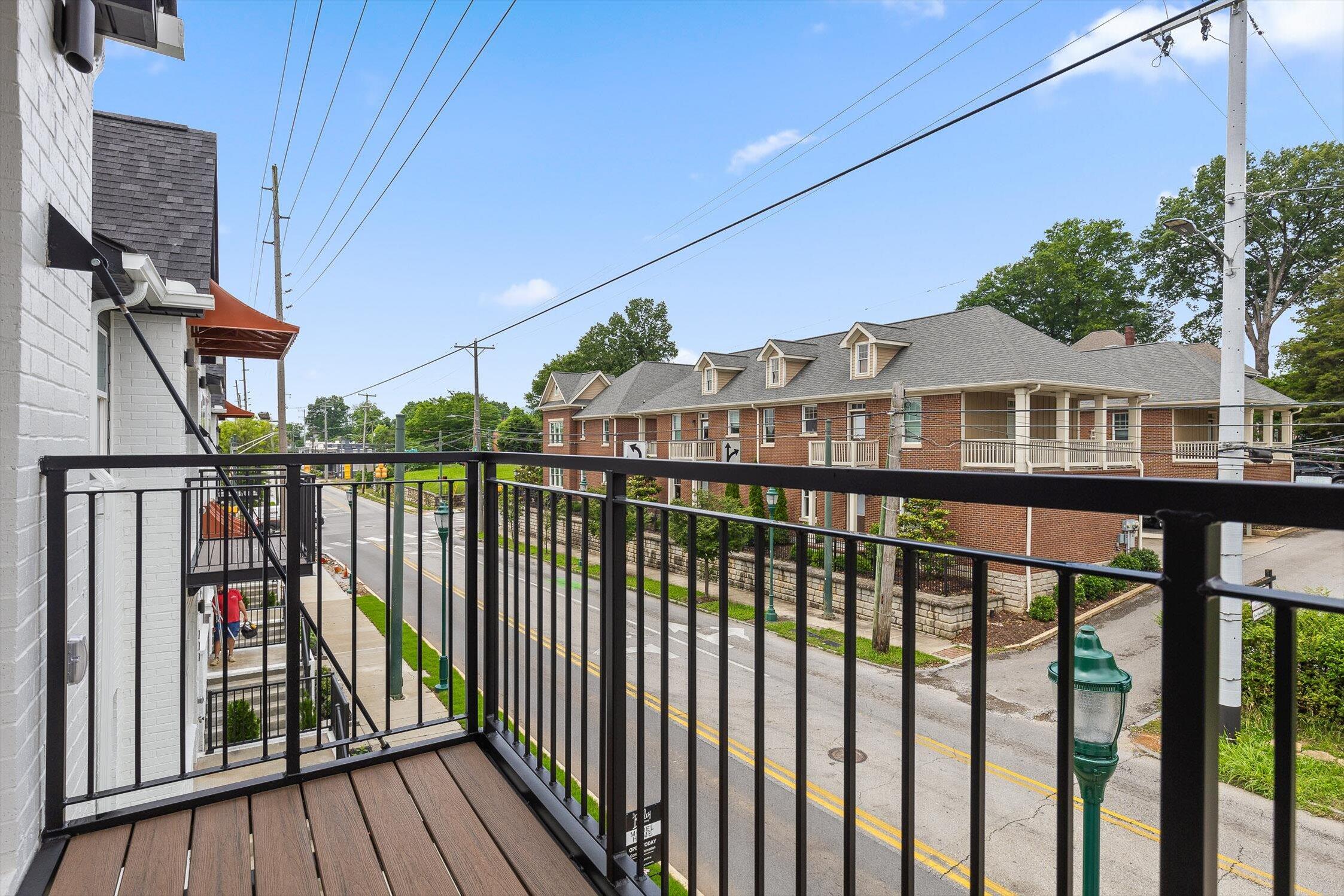 Chattanooga, Tennessee 37403, United States, 3 Bedrooms Bedrooms, ,3 BathroomsBathrooms,Residential,Active,135814