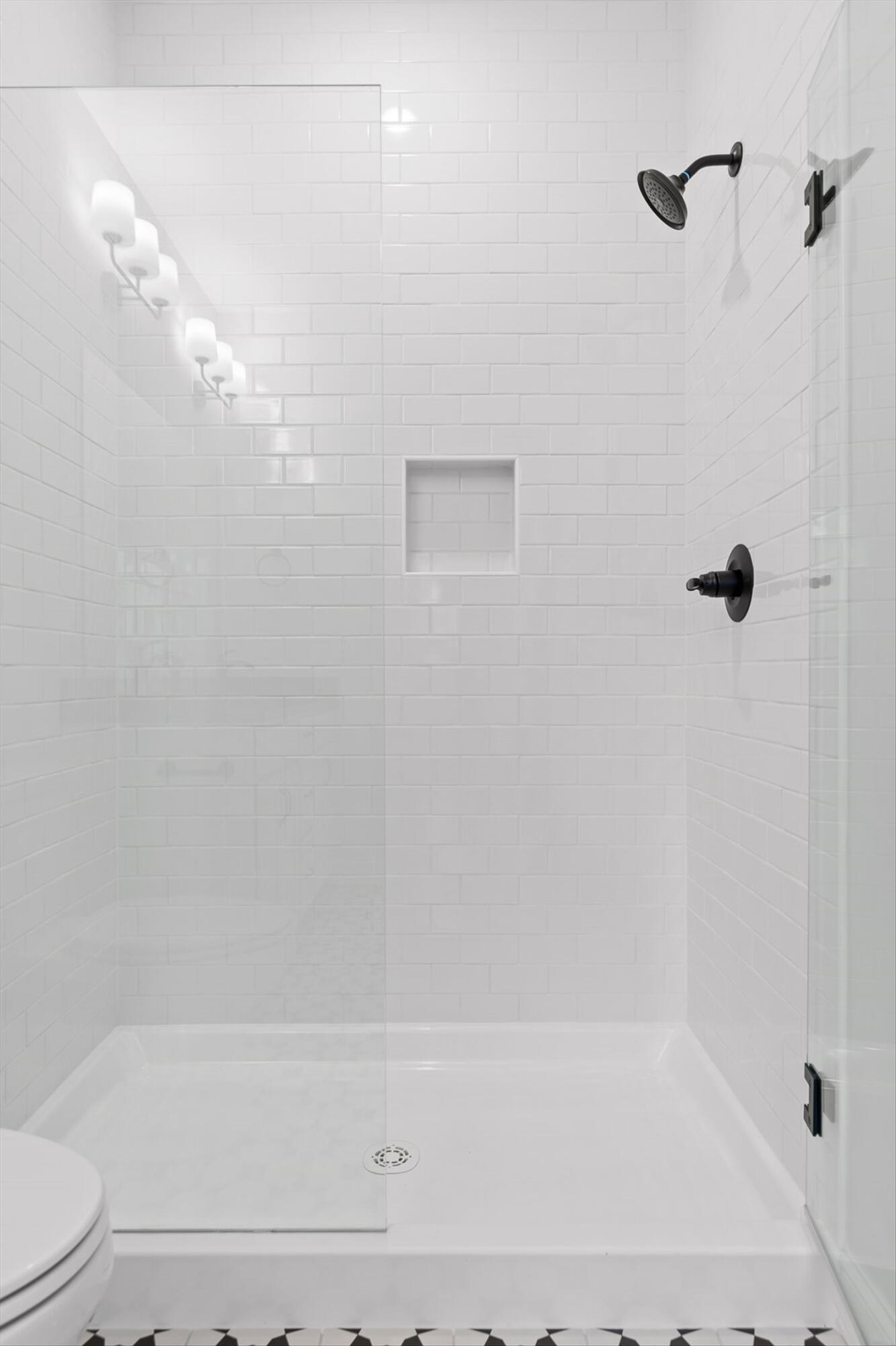 Chattanooga, Tennessee 37403, United States, 3 Bedrooms Bedrooms, ,3 BathroomsBathrooms,Residential,Active,135814