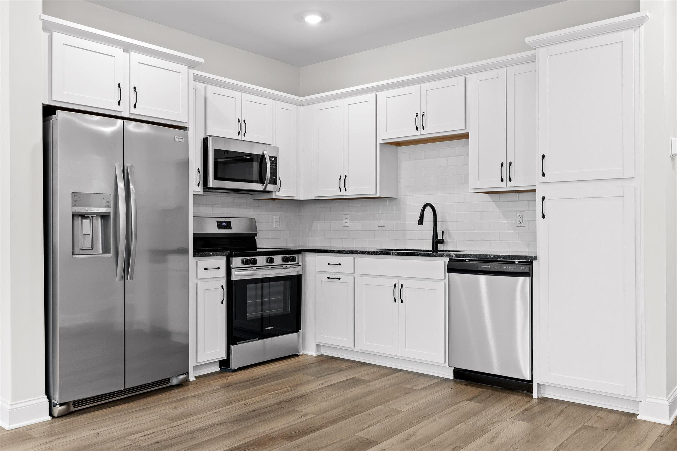 Chattanooga, Tennessee 37403, United States, 3 Bedrooms Bedrooms, ,3 BathroomsBathrooms,Residential,Active,135814