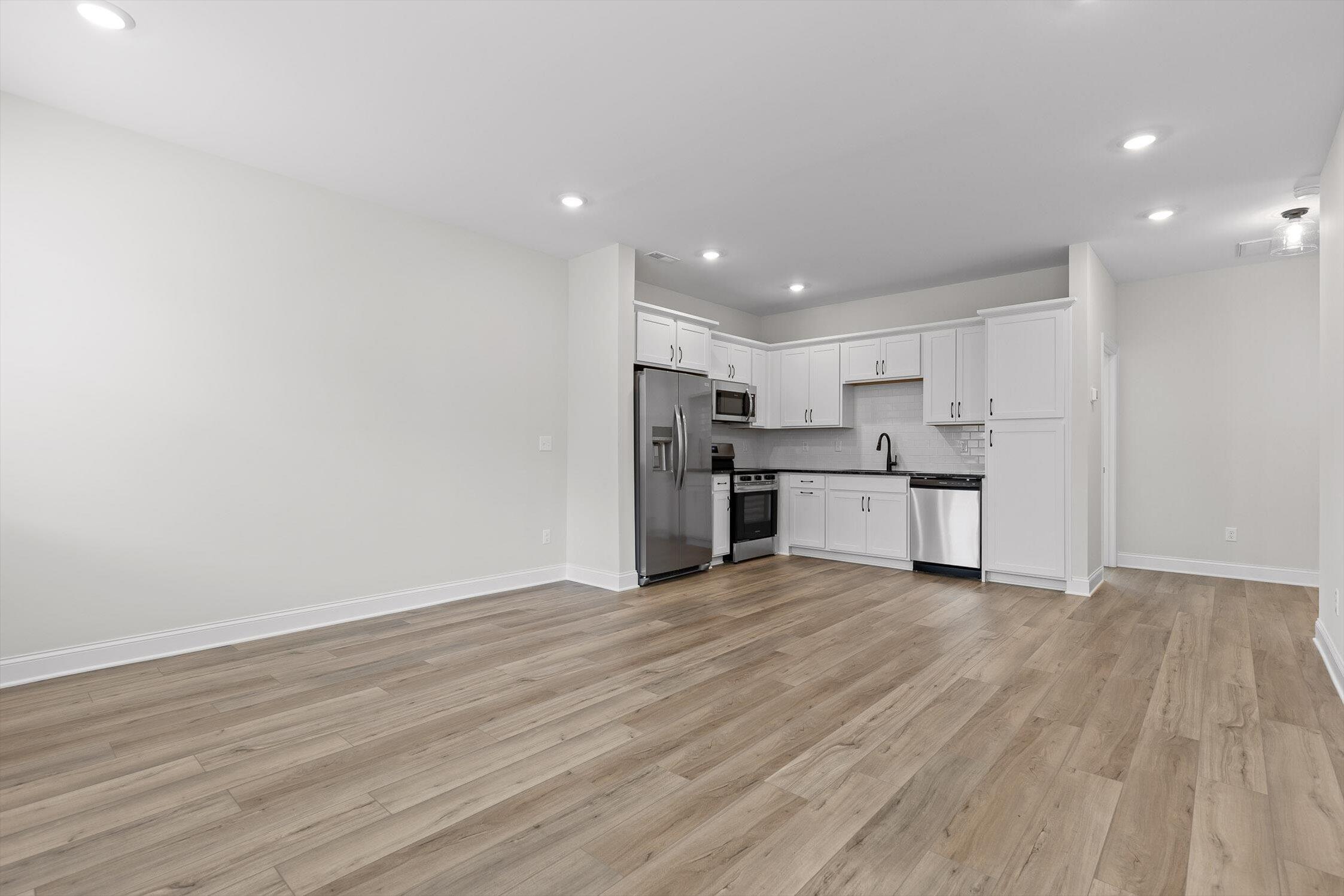 Chattanooga, Tennessee 37403, United States, 3 Bedrooms Bedrooms, ,3 BathroomsBathrooms,Residential,Active,135814