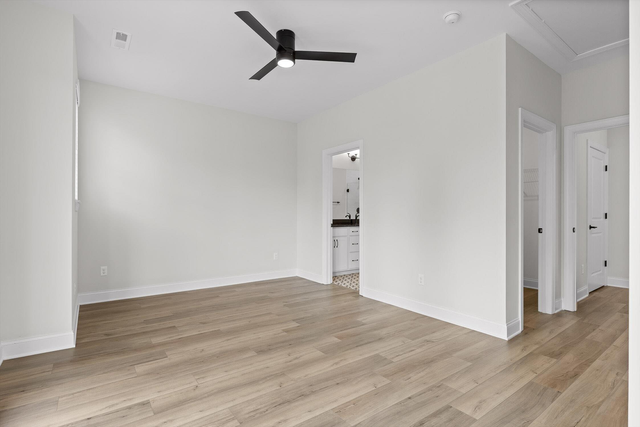 Chattanooga, Tennessee 37403, United States, 3 Bedrooms Bedrooms, ,3 BathroomsBathrooms,Residential,Active,135814