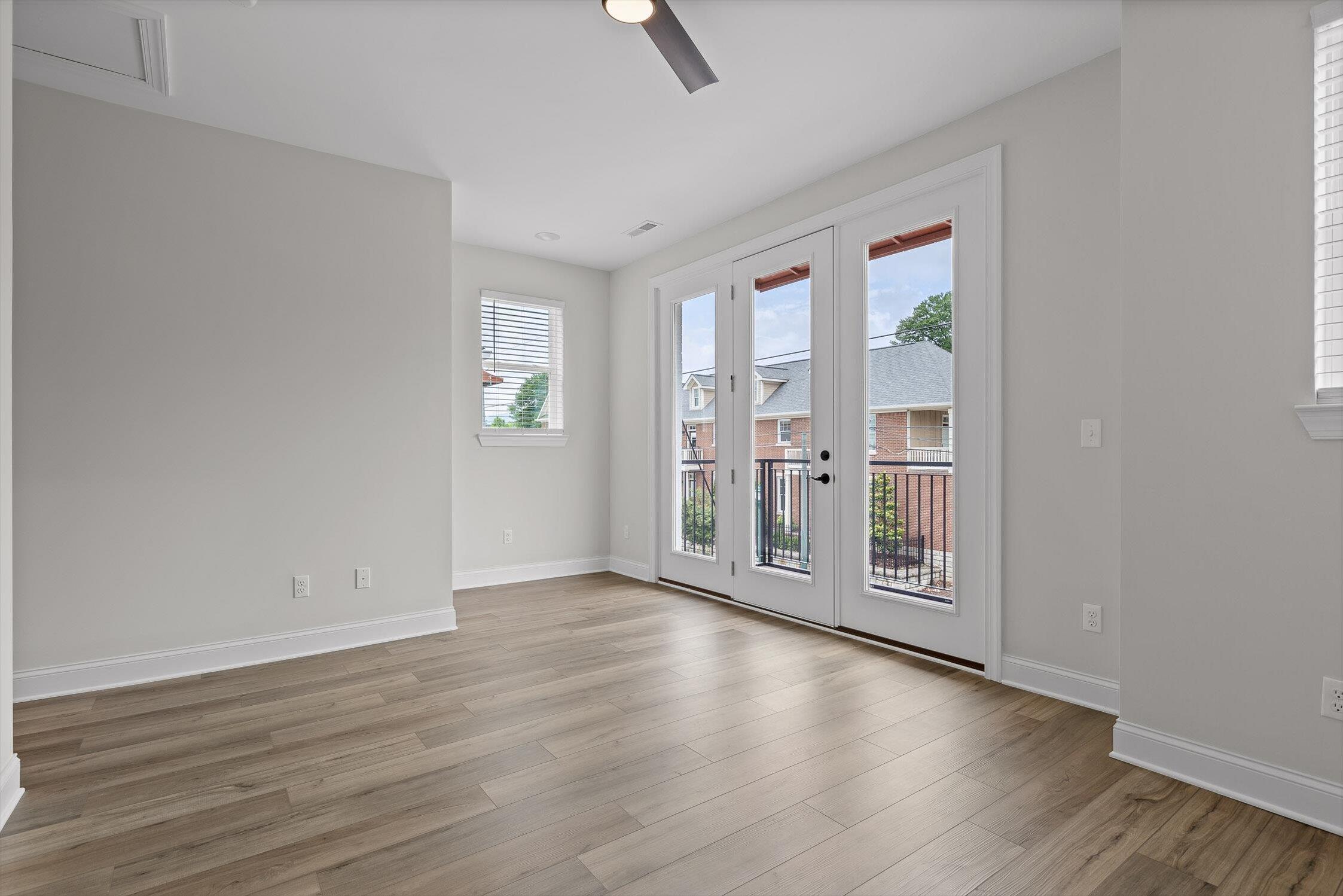 Chattanooga, Tennessee 37403, United States, 3 Bedrooms Bedrooms, ,3 BathroomsBathrooms,Residential,Active,135814