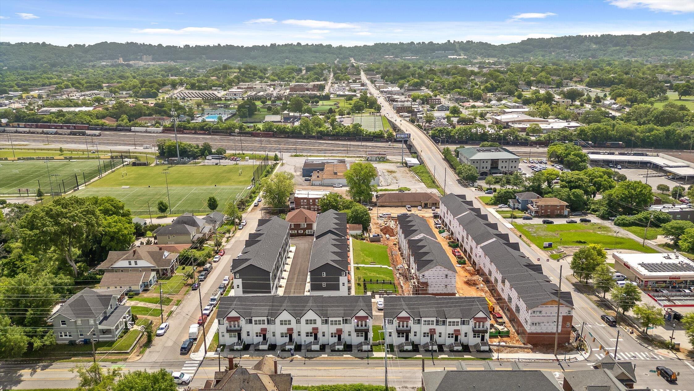 Chattanooga, Tennessee 37403, United States, 3 Bedrooms Bedrooms, ,3 BathroomsBathrooms,Residential,Active,135814