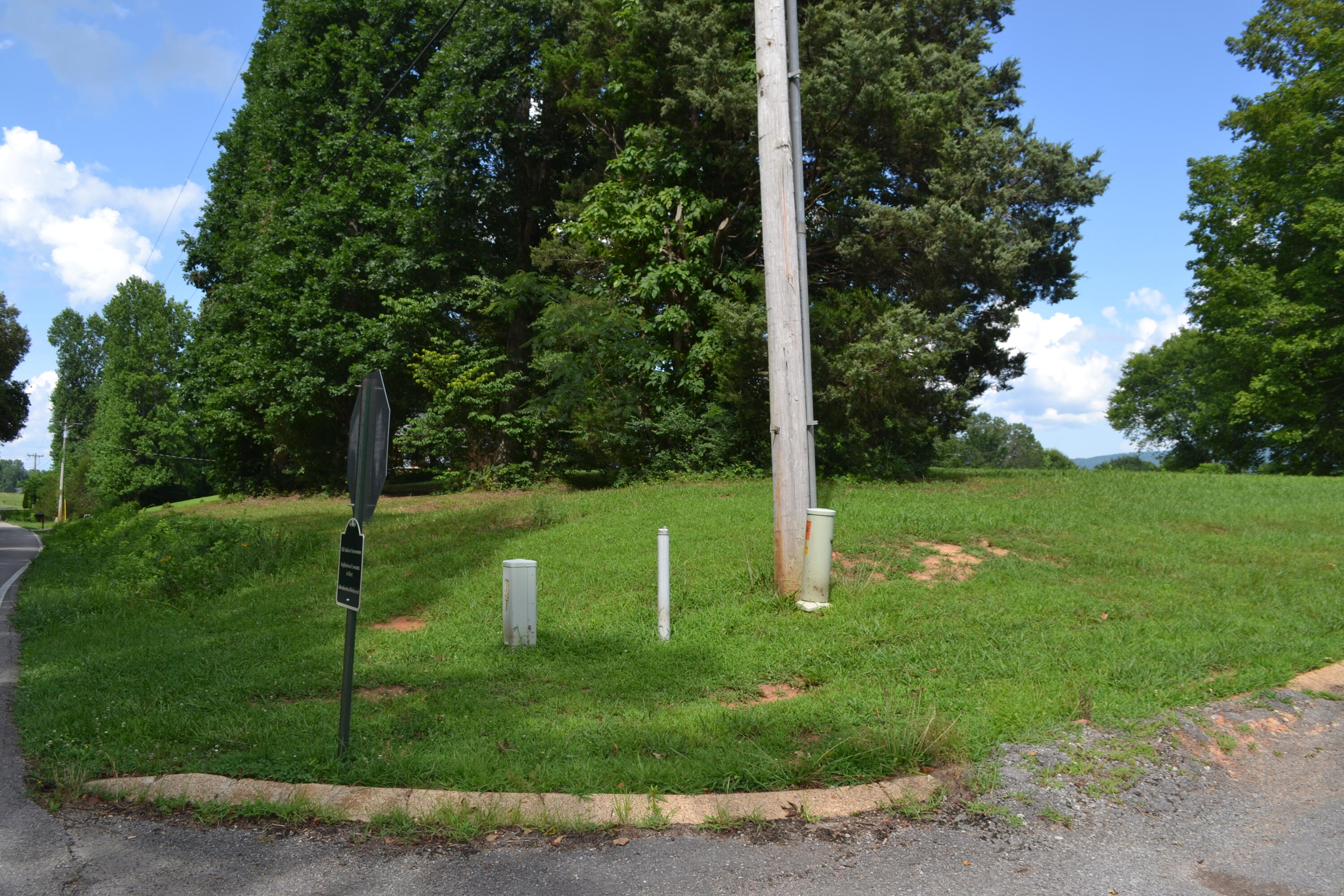 16 Old State Hwy 28