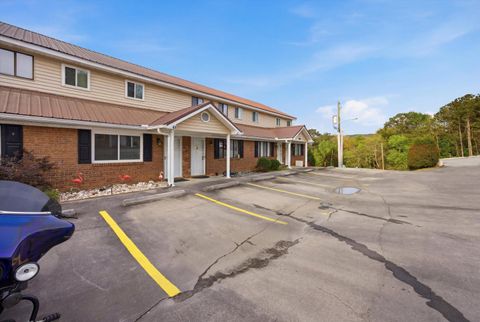 Photo of 908 Sierra Pl, Dalton, GA 30720 (MLS # 1531759)