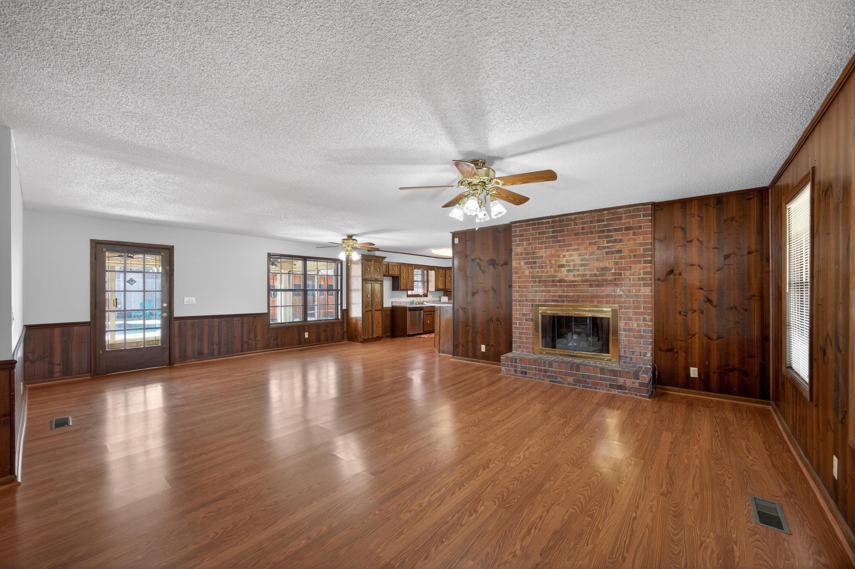 1052 Beaverdale Road NE