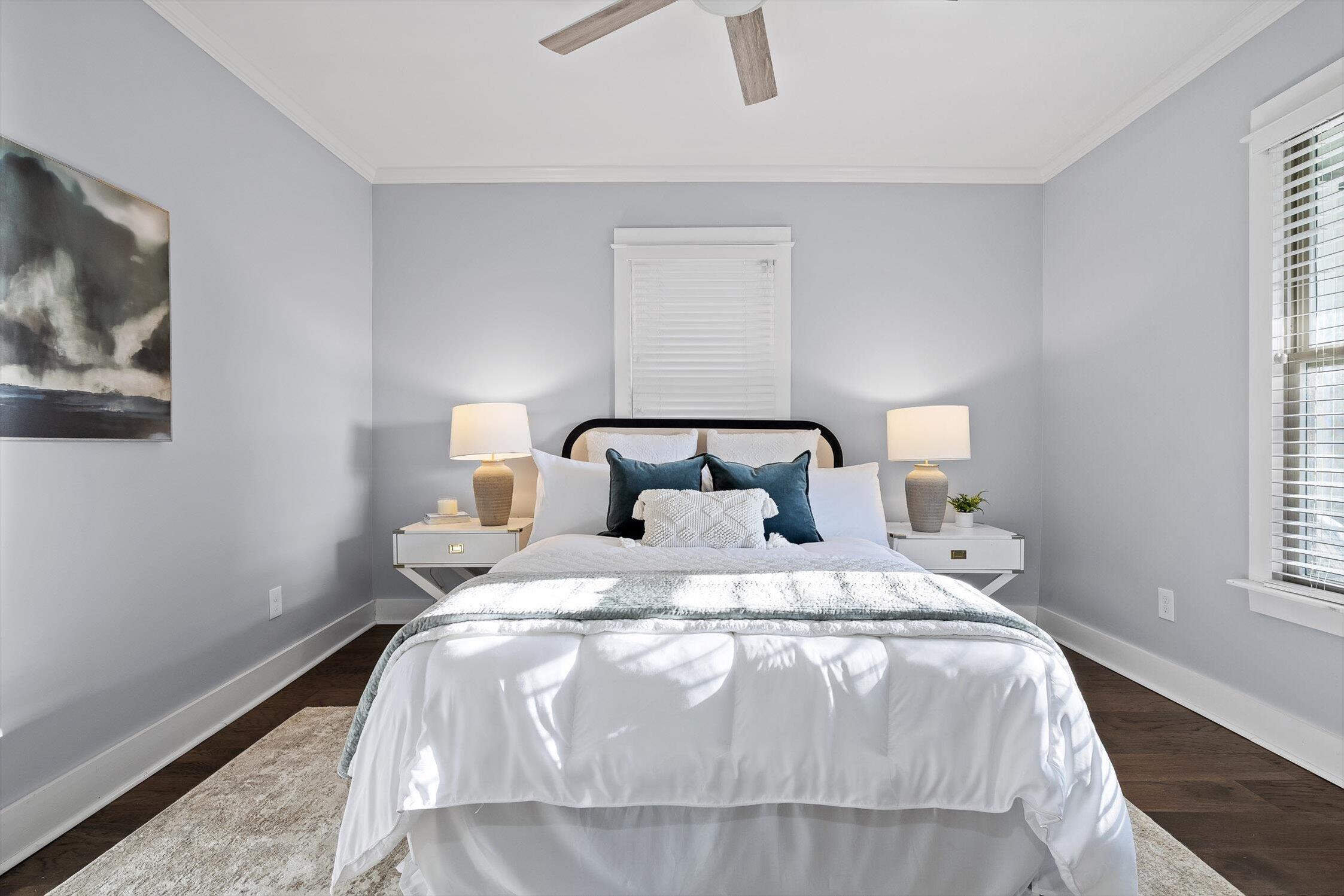 Chattanooga, Tennessee 37409, United States, 2 Bedrooms Bedrooms, ,2 BathroomsBathrooms,Residential,Active,220800