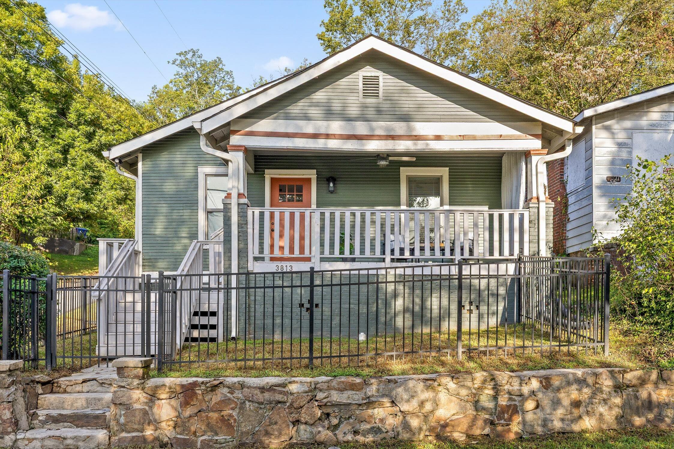 Chattanooga, Tennessee 37409, United States, 2 Bedrooms Bedrooms, ,2 BathroomsBathrooms,Residential,Active,220800 Chattanooga, Tennessee 37409, United States, 2 Bedrooms Bedrooms, ,2 BathroomsBathrooms,Residential,Active,220800