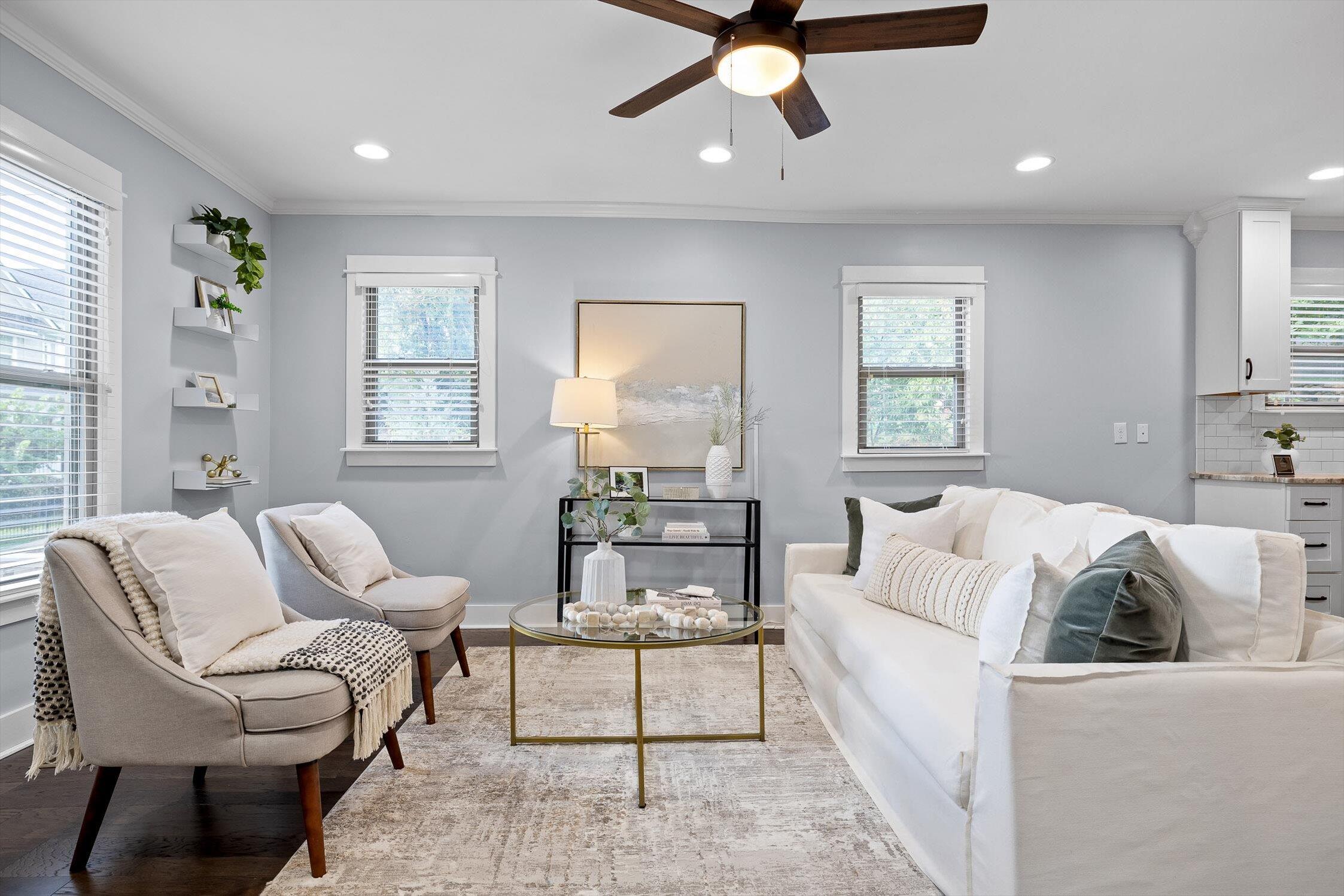 Chattanooga, Tennessee 37409, United States, 2 Bedrooms Bedrooms, ,2 BathroomsBathrooms,Residential,Active,220800