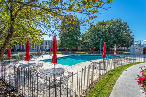 Photo of 458 River Street, Chattanooga, TN 37405 (MLS # 1522210)