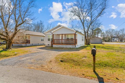 Tiny photo for 4 5th Avenue W, Chatsworth, GA 30705 (MLS # 1528515)