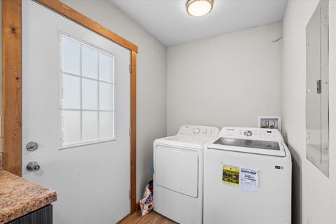 Tiny photo for 4 5th Avenue W, Chatsworth, GA 30705 (MLS # 1528515)