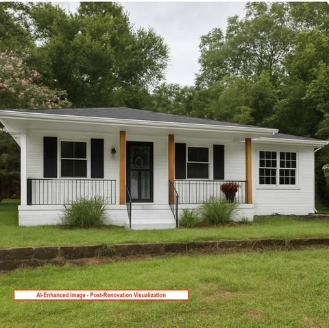 Photo of 104 Locust Avenue, South Pittsburg, TN 37380 (MLS # 1520857)
