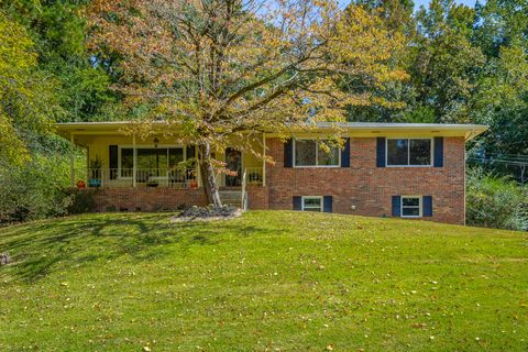 Photo of 2316 Meadowbrook Trail, Chattanooga, TN 37421 (MLS # 1522499)
