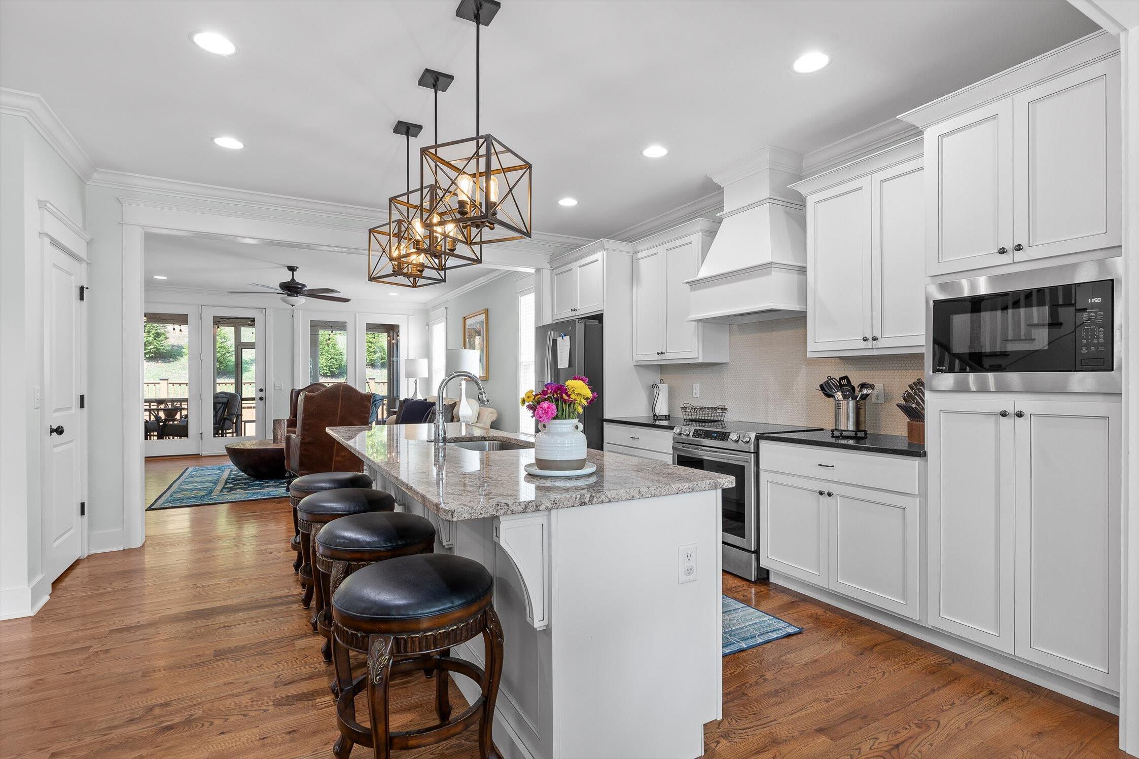 Chattanooga, Tennessee 37419, United States, 4 Bedrooms Bedrooms, ,3 BathroomsBathrooms,Residential,Active,212266