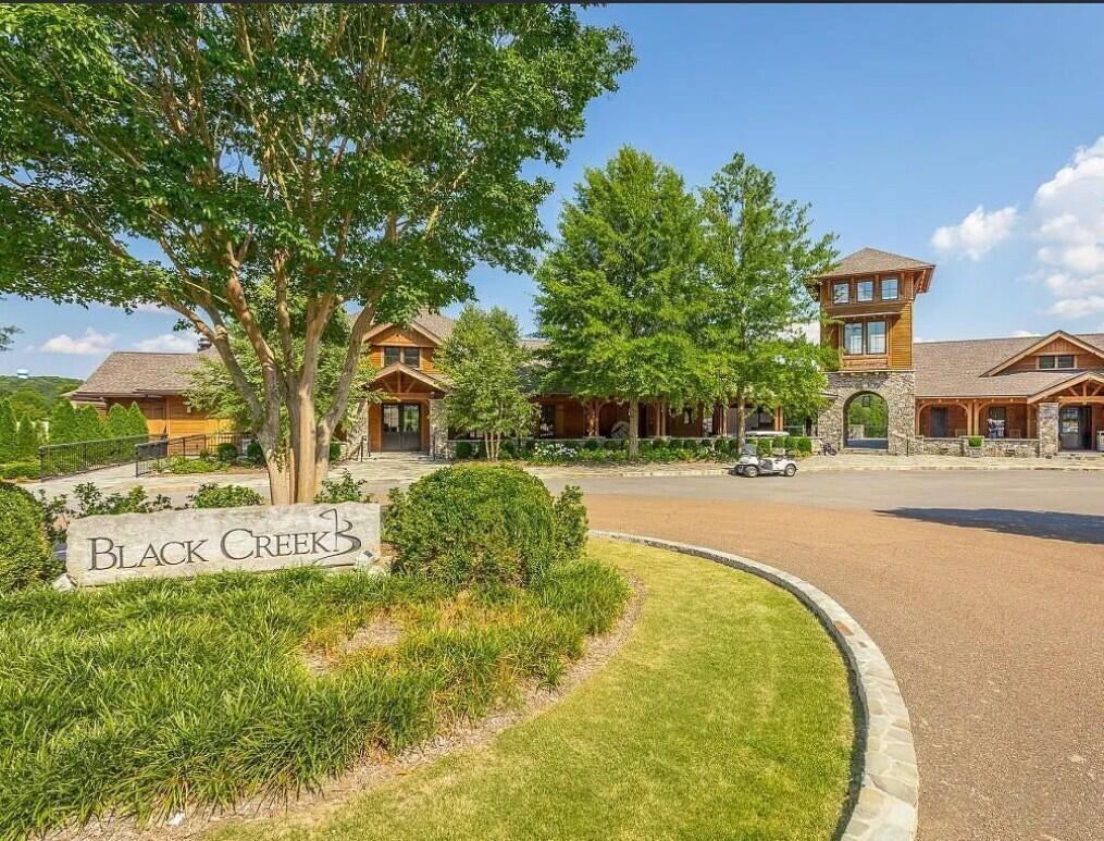 Chattanooga, Tennessee 37419, United States, 4 Bedrooms Bedrooms, ,3 BathroomsBathrooms,Residential,Active,212266