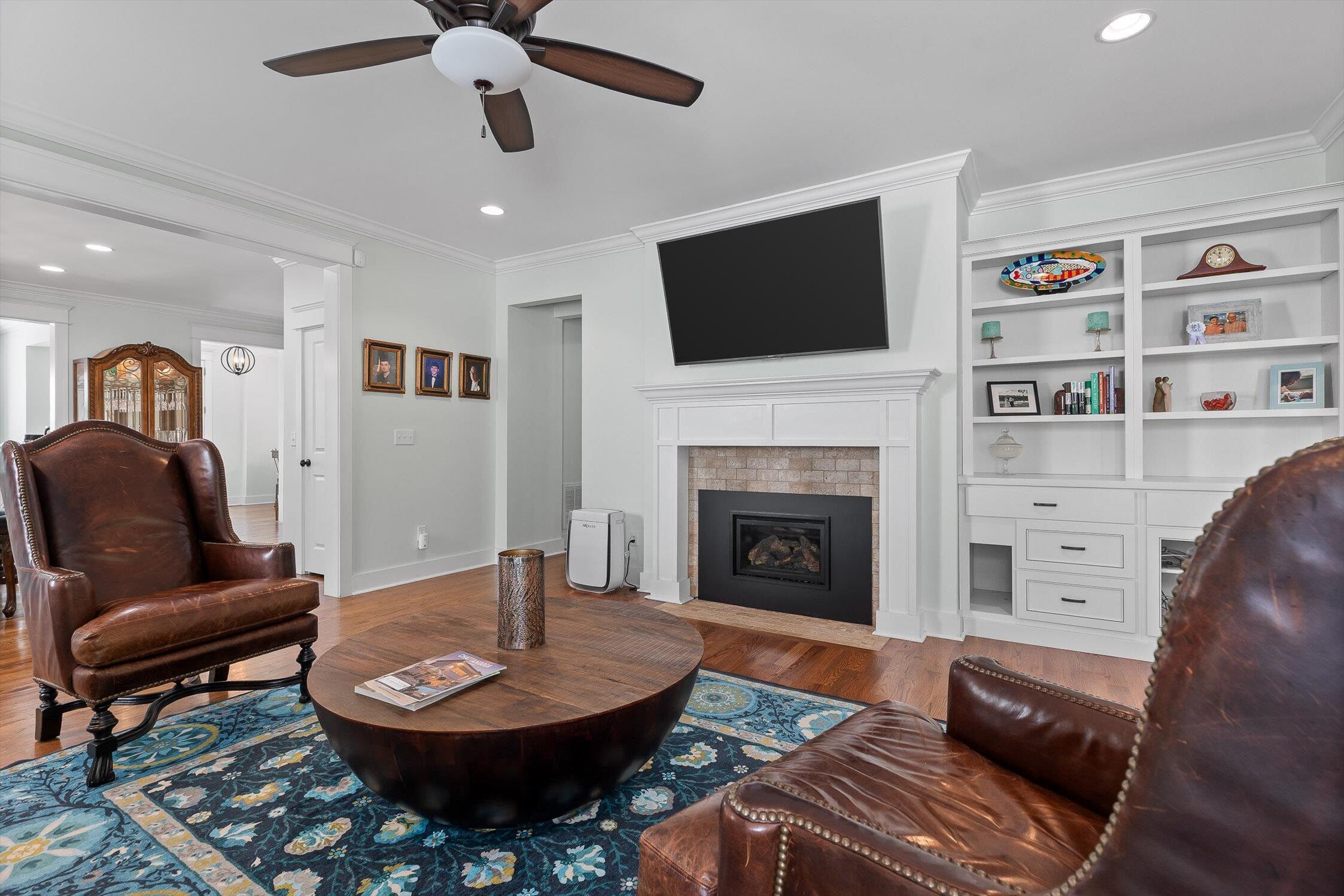 Chattanooga, Tennessee 37419, United States, 4 Bedrooms Bedrooms, ,3 BathroomsBathrooms,Residential,Active,212266