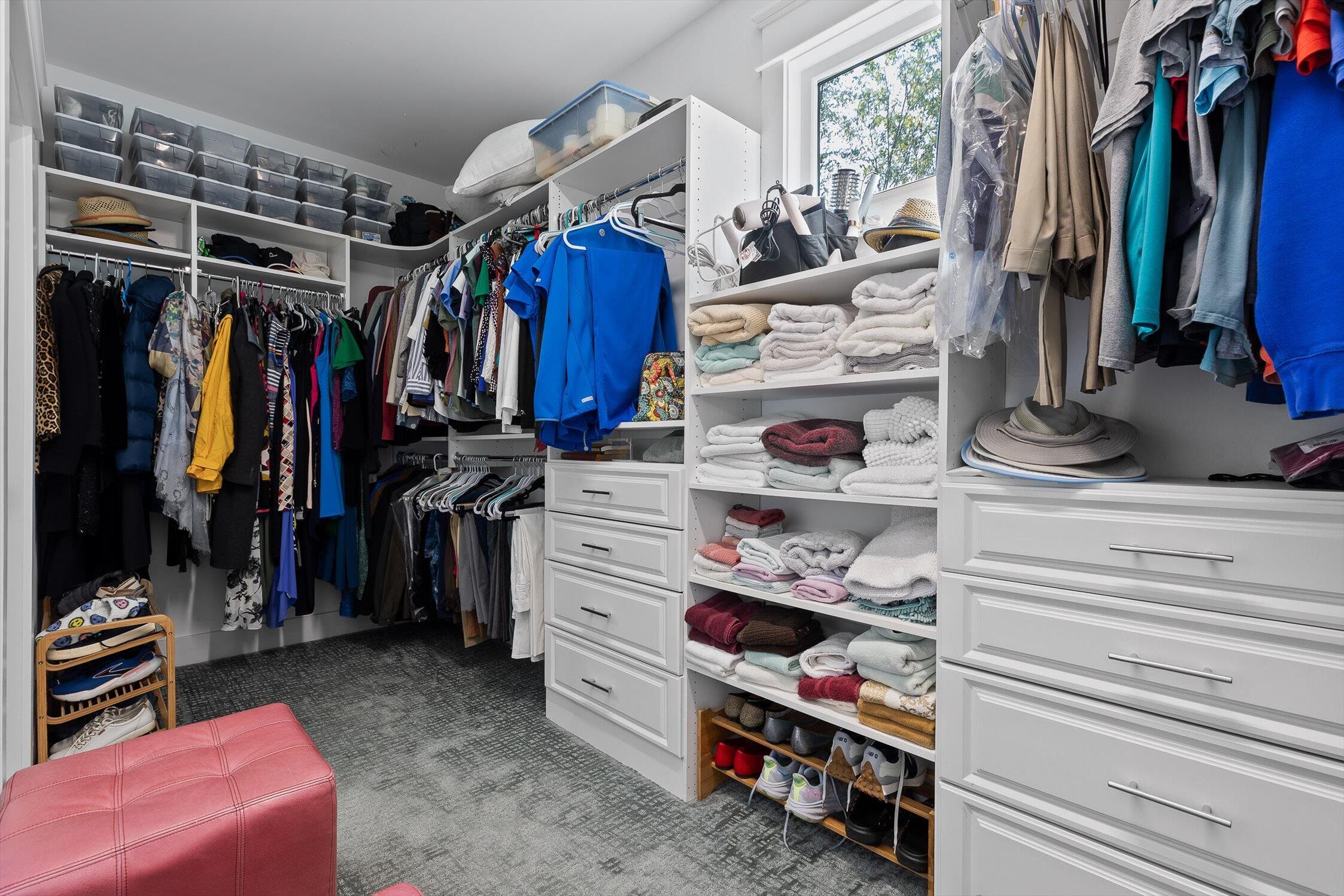 Chattanooga, Tennessee 37419, United States, 4 Bedrooms Bedrooms, ,3 BathroomsBathrooms,Residential,Active,212266