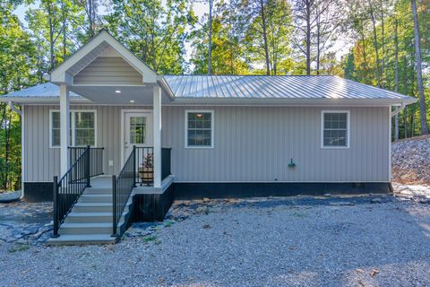 Photo of 890 Lee Station Mtn Road, Pikeville, TN 37367 (MLS # 1521750)