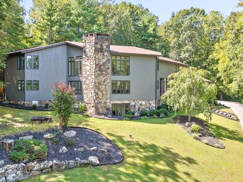 Photo of 1108 W River Hills Drive, Chattanooga, TN 37415 (MLS # 1531422)